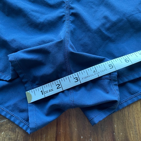 Lululemon shorts - Picture 3 of 4